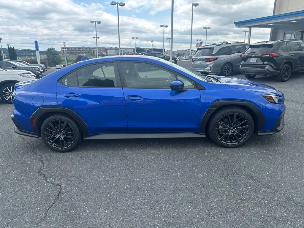 Used 2022 Blue Pearl Subaru Premium image 10