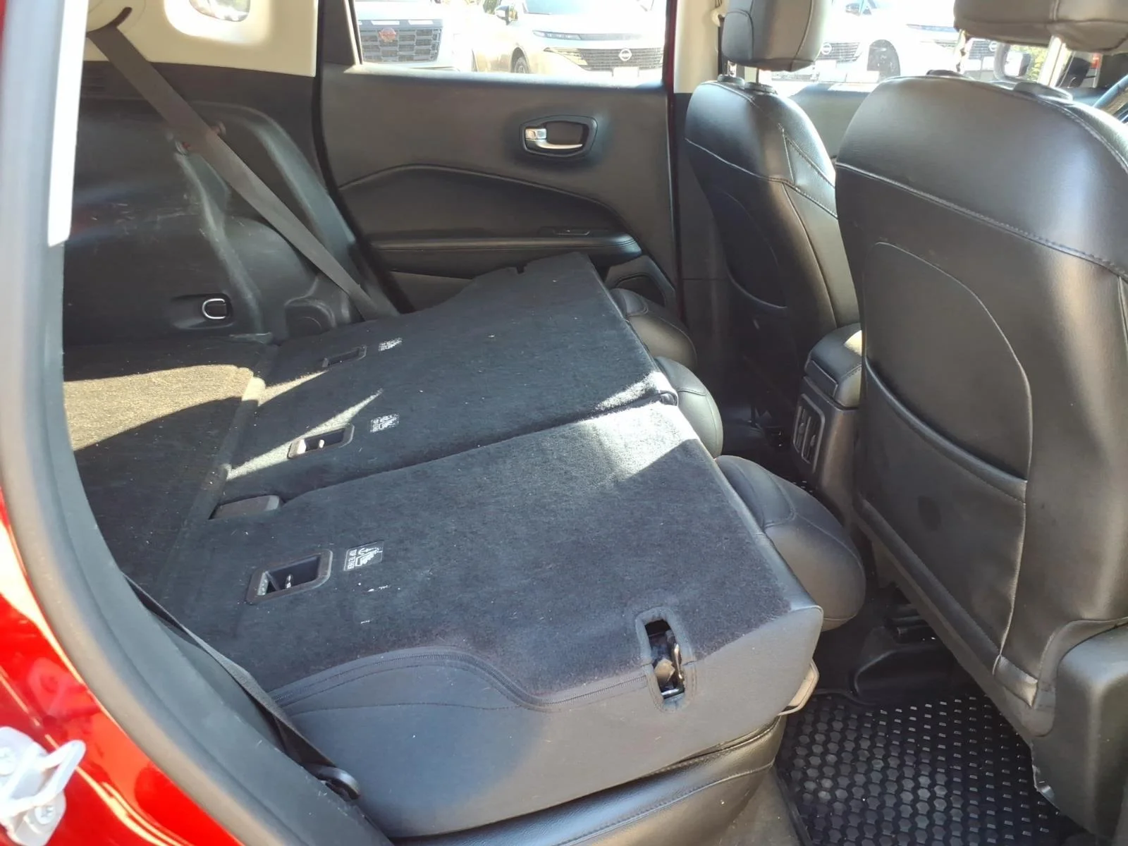 Used 2018 Redline Pearlcoat Jeep Altitude image 23