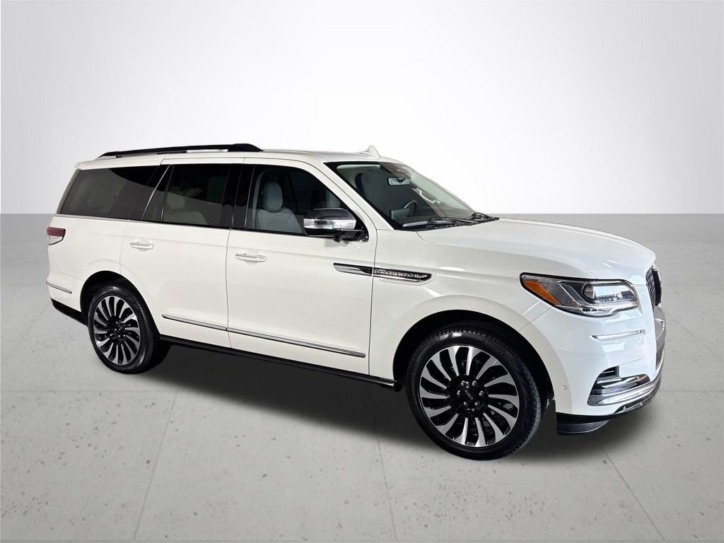 Used 2023 White Metallic Lincoln Black Label image 4