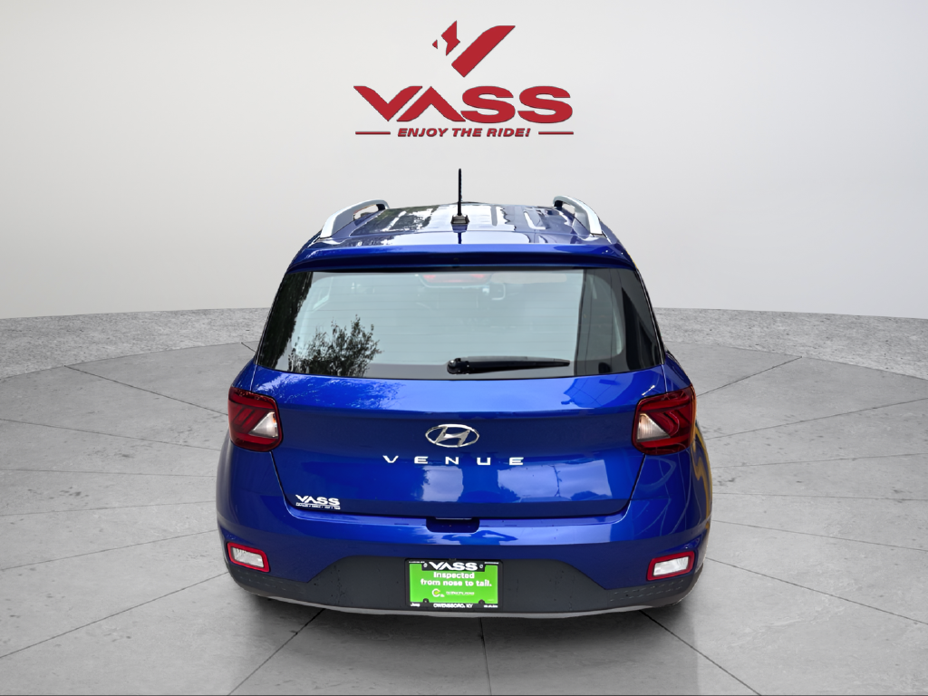 Used 2023 Blue Hyundai Limited image 4