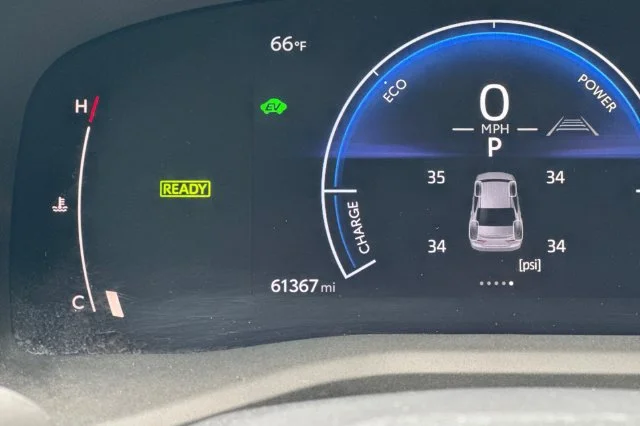 Certified Used 2025 White Toyota LE image 30