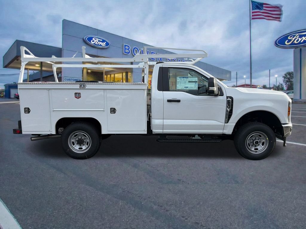 New 2026 Oxford White Ford Mechanical Body image 6