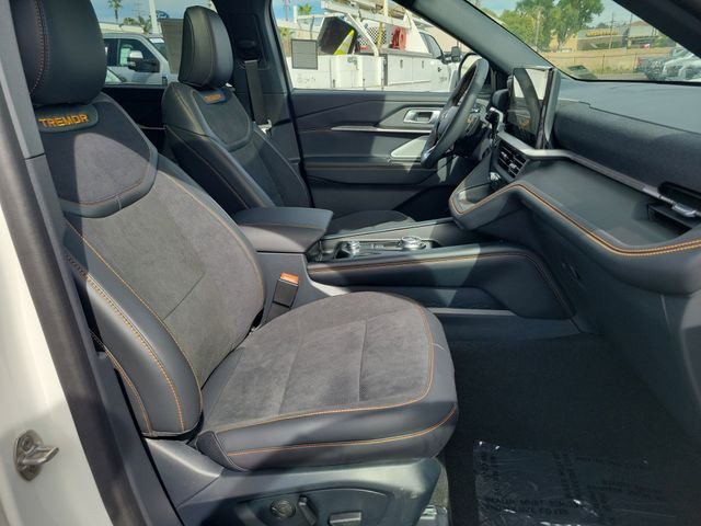 New 2026 Star White Metallic Tri-Coat Ford Tremor® image 18