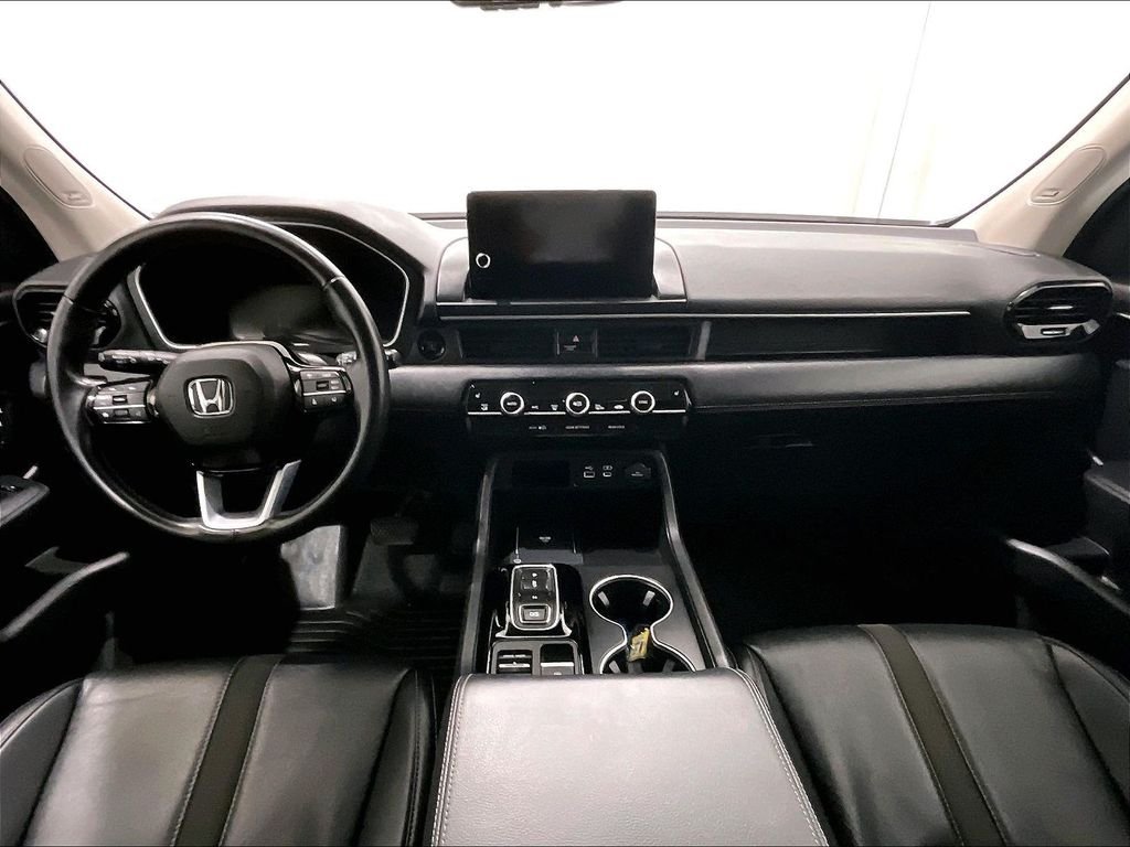 Used 2023 Crystal Black Pearl Honda Touring image 22
