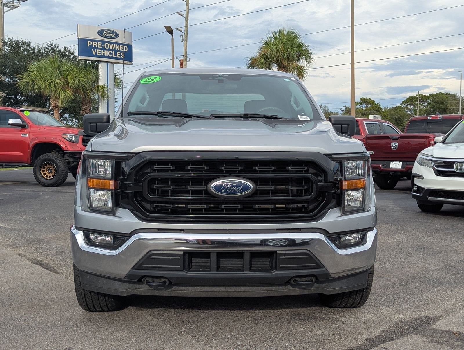 Used 2023 Silver Metallic Ford XLT image 3