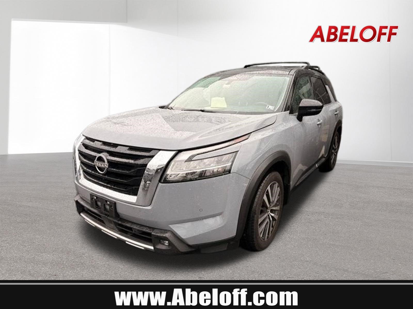 Used 2022 Solid Gray/Super Black Nissan Platinum image 1