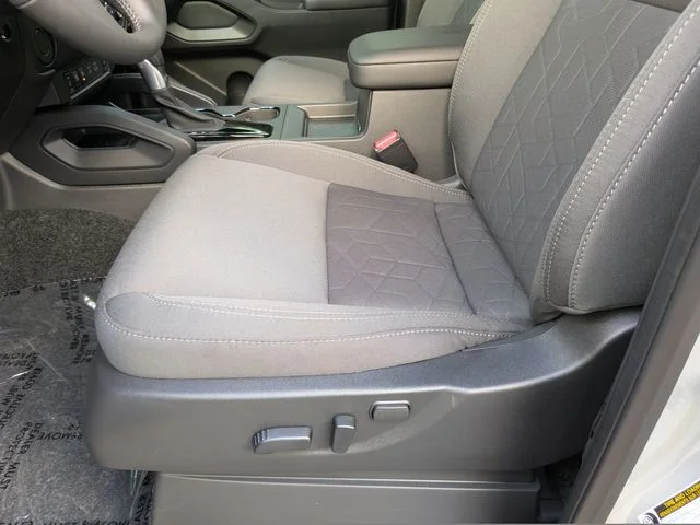 New 2026 Boulder Gray Pearl Nissan Crew Cab SV image 16