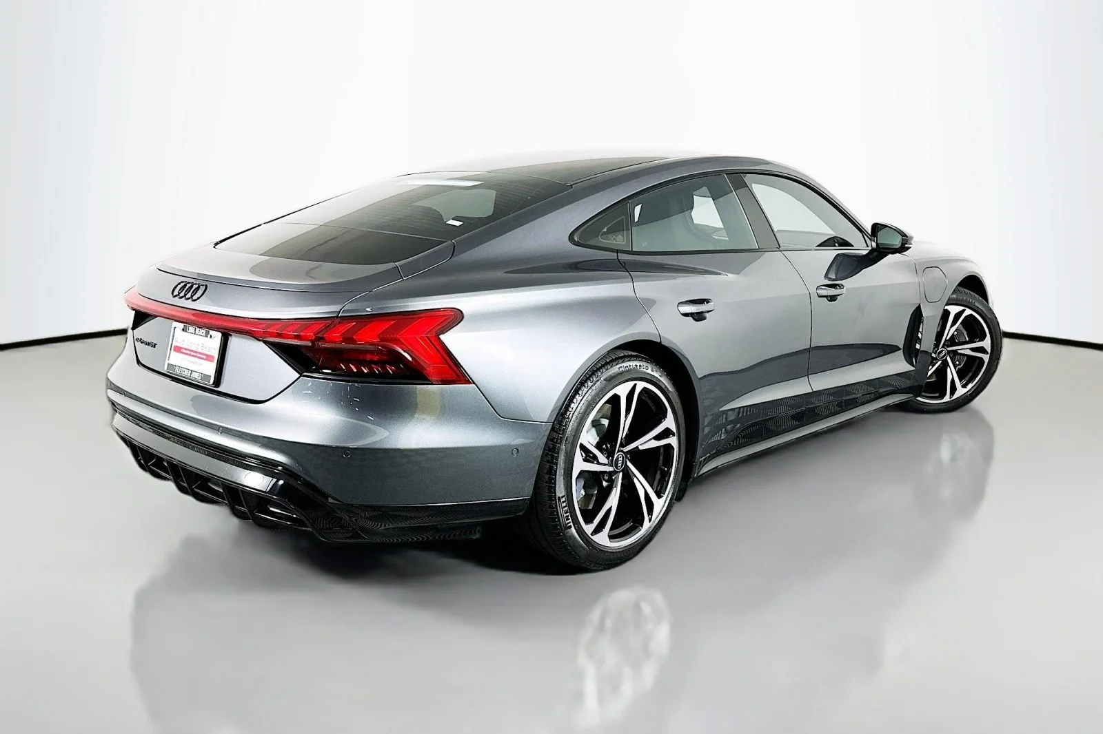 Used 2022 Daytona Gray Pearl Effect Audi Prestige image 14