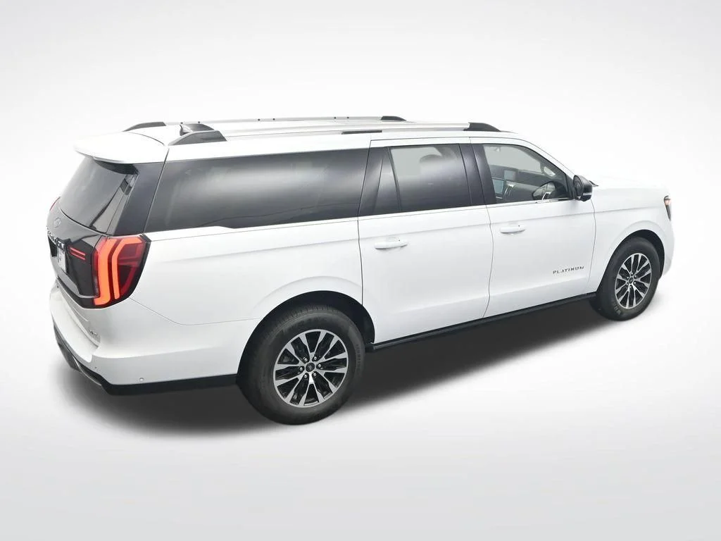 Certified Used 2025 Oxford White Ford Platinum image 29