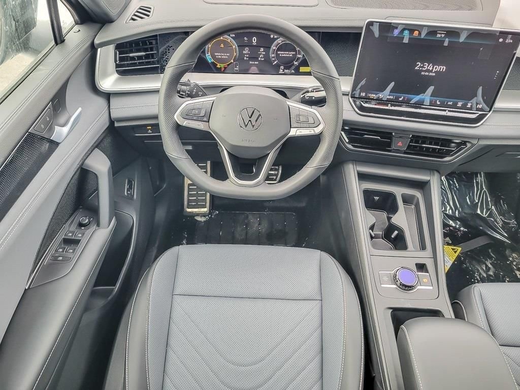 New 2026 Sandstone Volkswagen 2.0T SE R-Line Black image 11