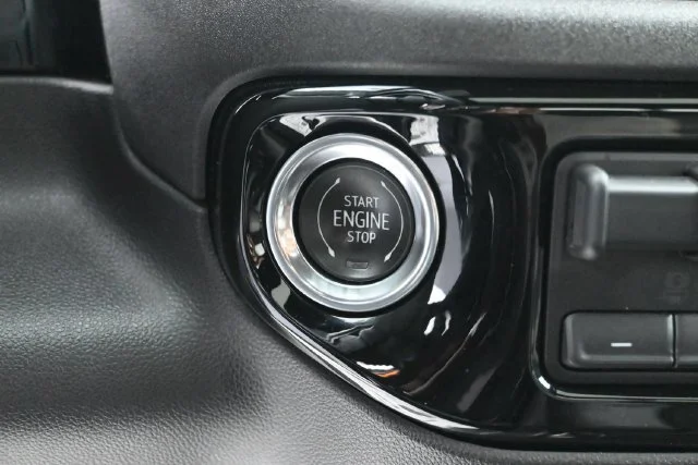 Used 2023 STERLING GRAY METALLIC Chevrolet ZR2 image 20