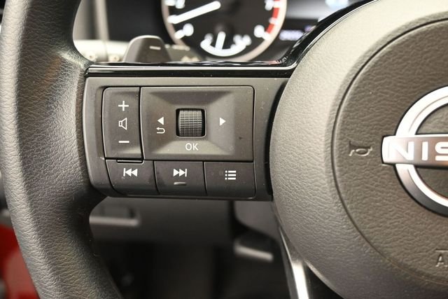 Used 2023 Red Nissan SV image 7