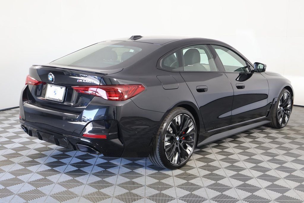 New 2026 Black Sapphire Metallic BMW M440i Gran Coupe image 2
