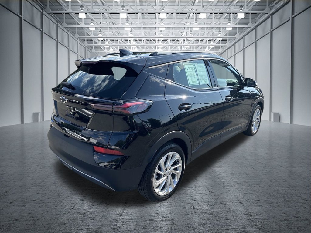 Used 2023 Black Chevrolet LT image 4