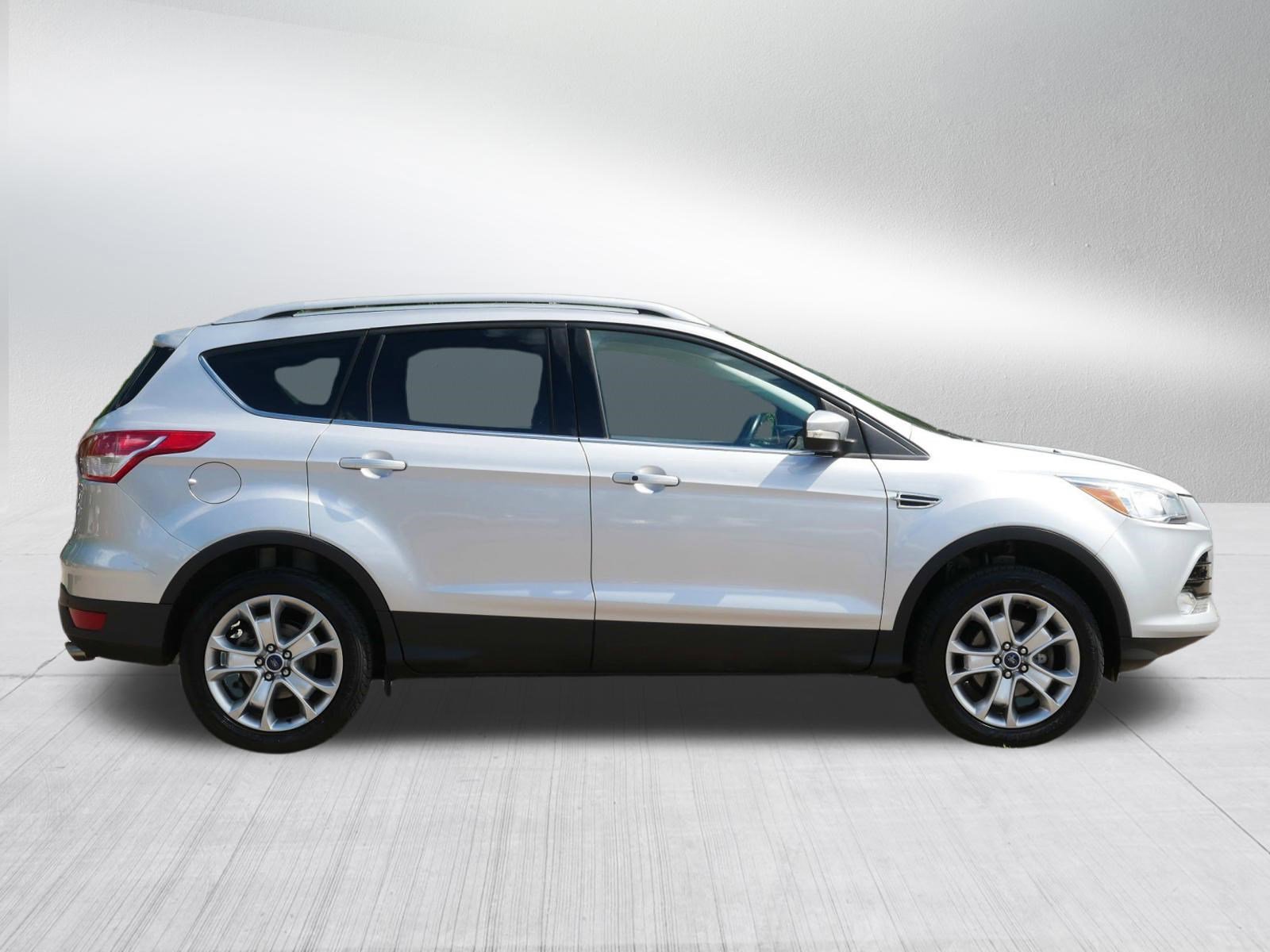 Used 2016 INGOT SILVER Ford Titanium image 8