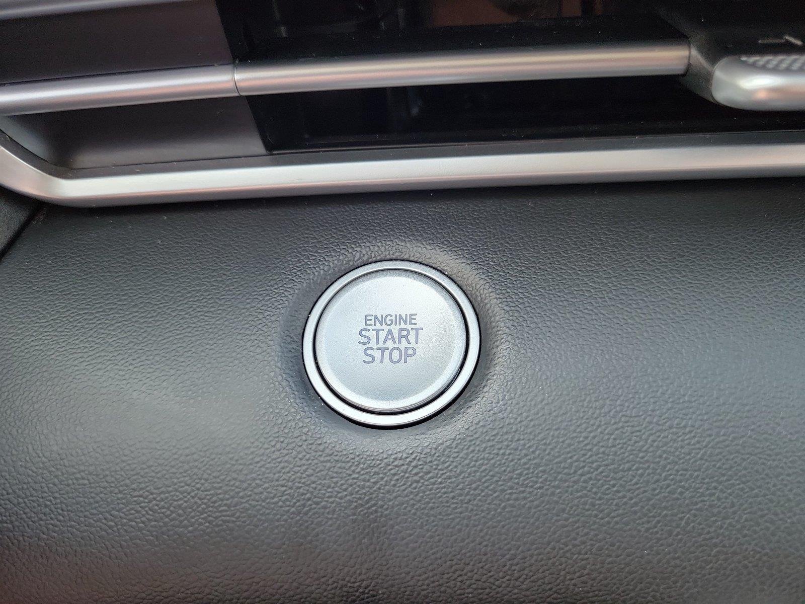 Used 2023 Fluid Metal Hyundai SEL image 32