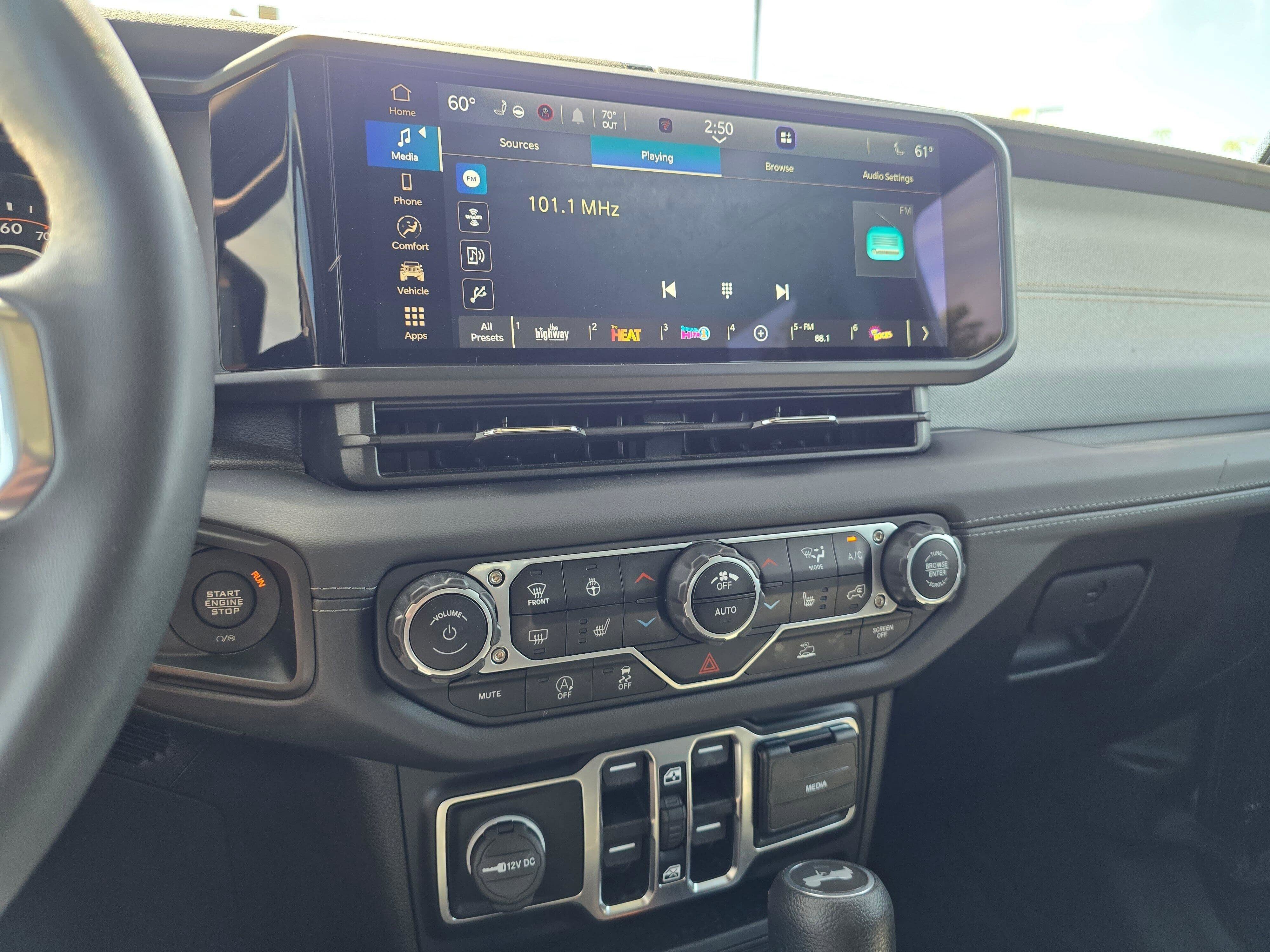 Used 2024 Black Clearcoat Jeep Sahara image 19