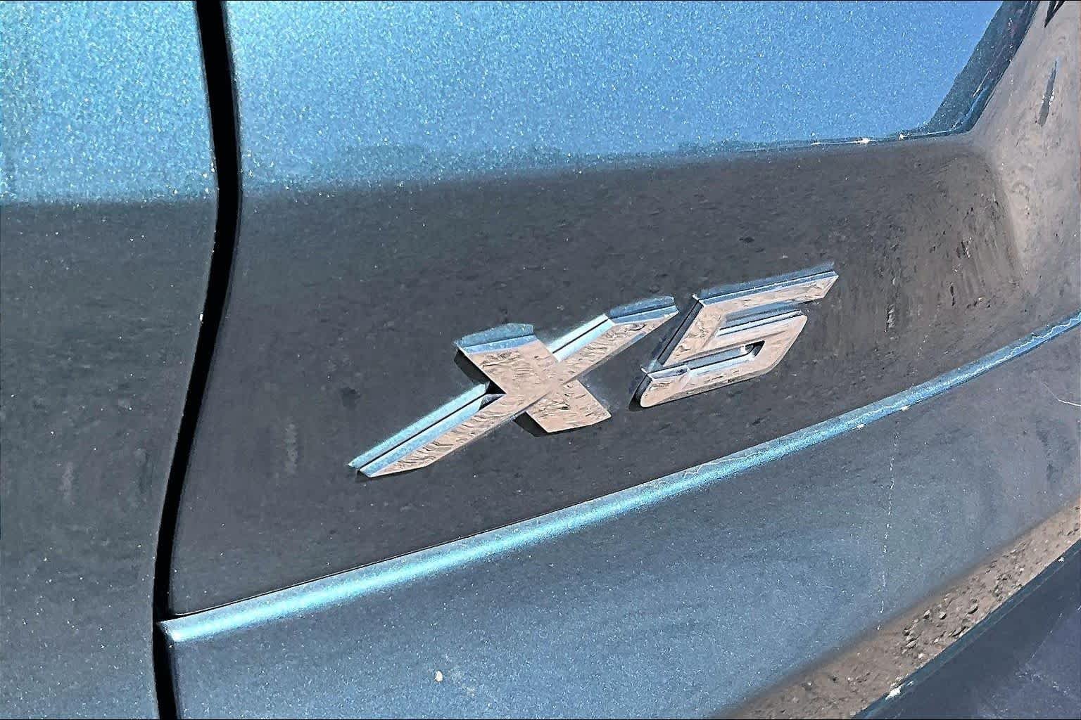 Used 2024 Blue Ridge Mountain Metallic BMW xDrive40i image 28