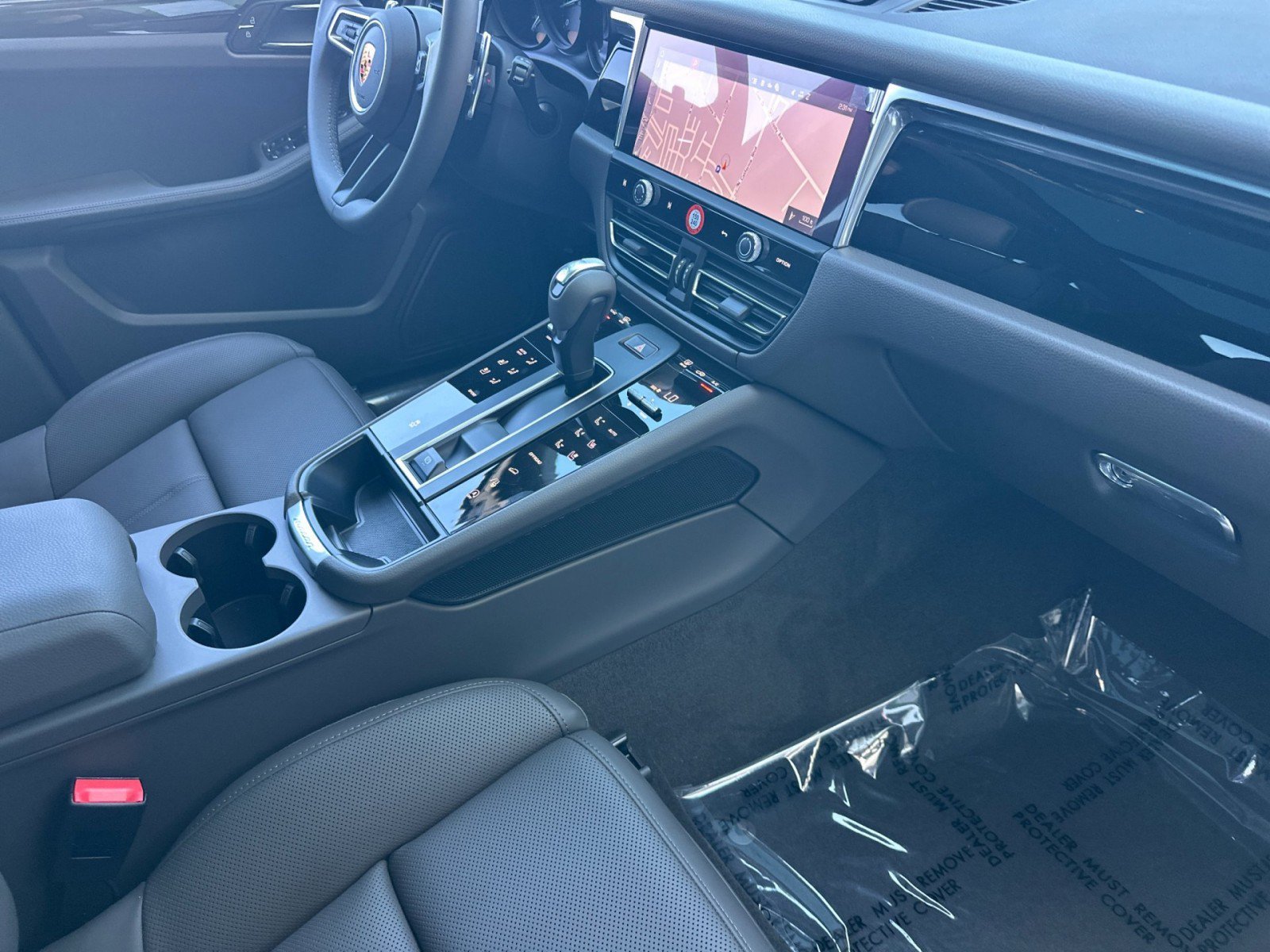 New 2026 White Porsche Macan (AWD) image 16