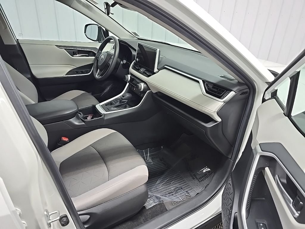 Used 2023 White Toyota XLE image 15
