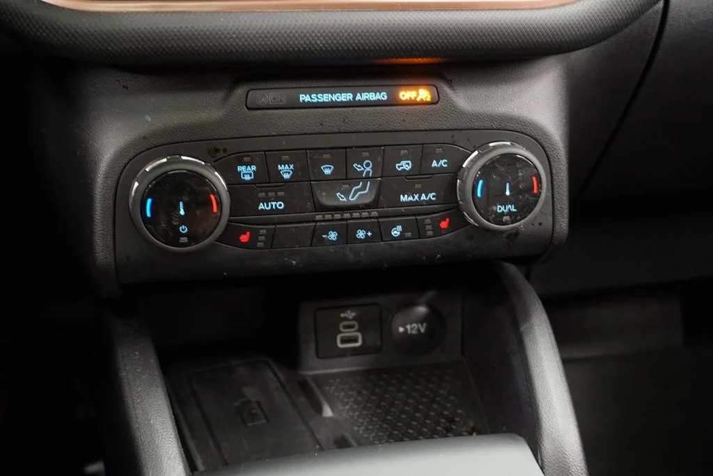 Used 2023 Green Ford Outer Banks image 35