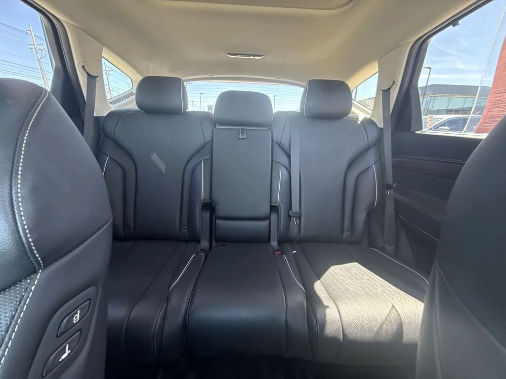 Used 2022 Silver Genesis 3.5T image 22