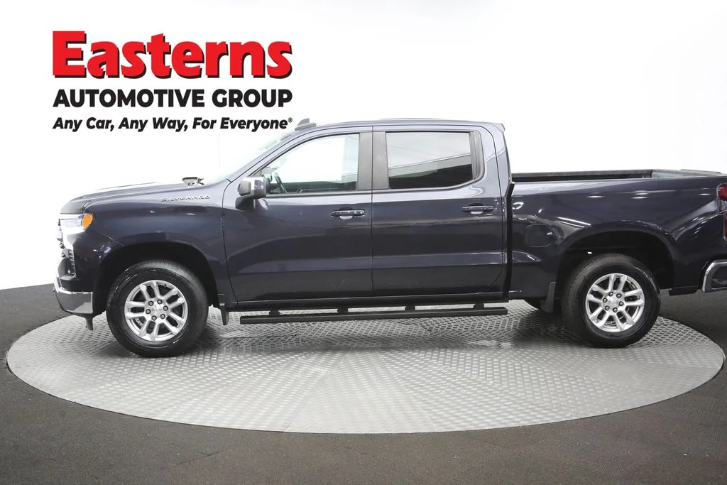 Used 2022 Gray Chevrolet LT image 59