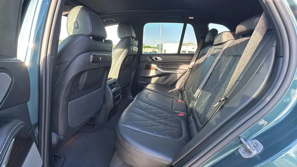 Used 2026 Blue BMW xDrive40i image 13