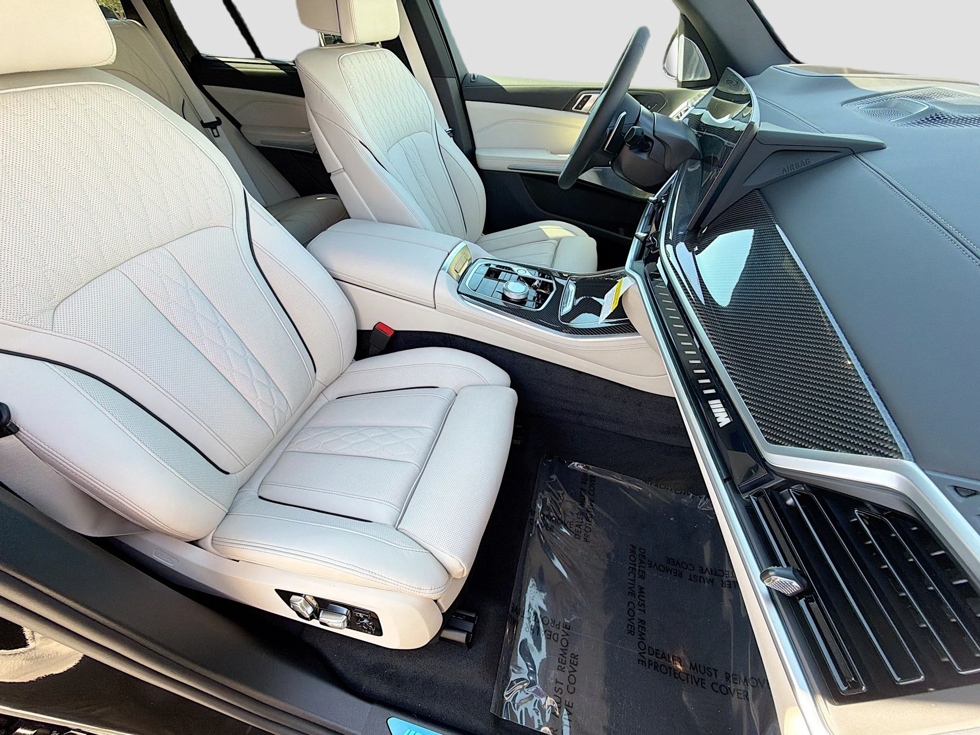 New 2026 Black Sapphire Metallic BMW M60i image 16