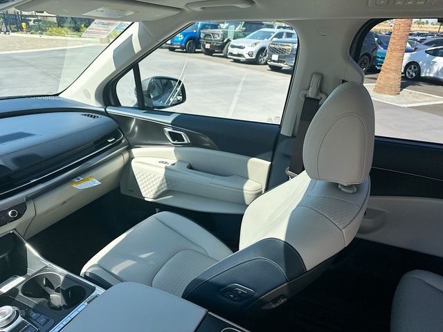 New 2026 White Kia SX Prestige image 25