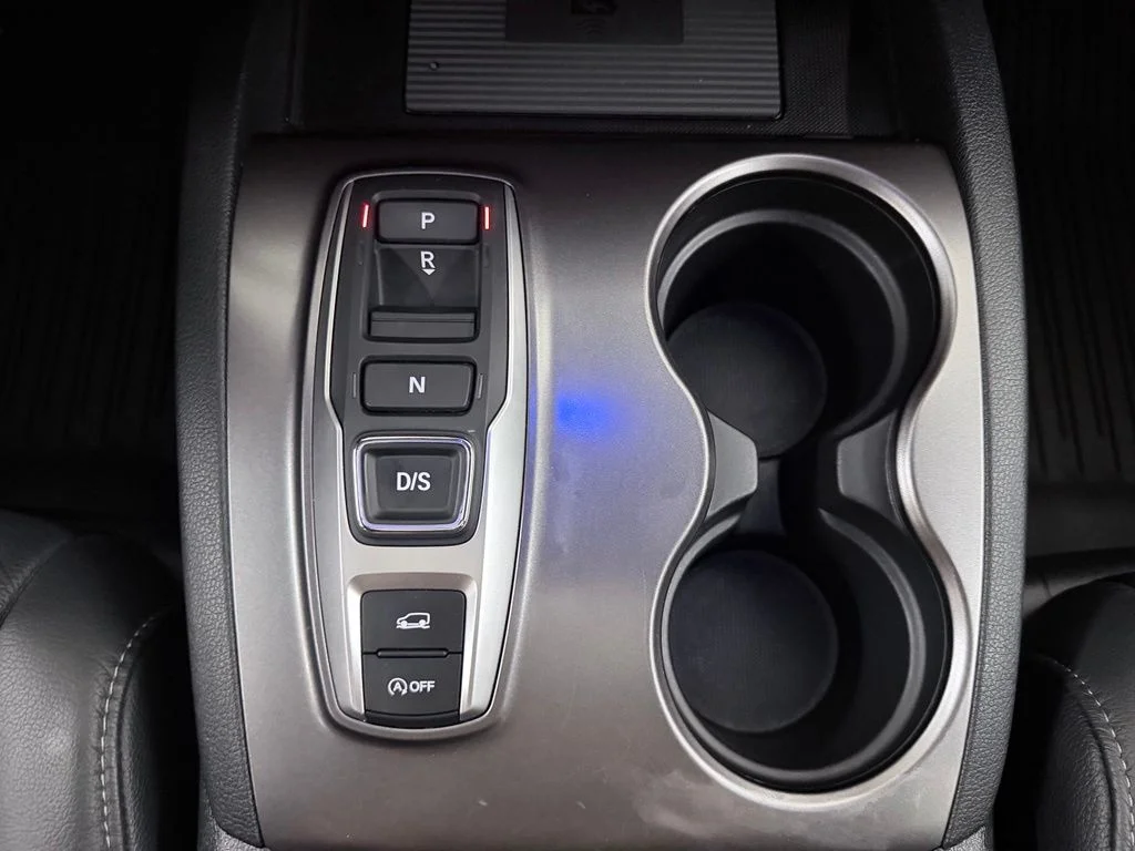 Used 2022 White Honda Special Edition image 30