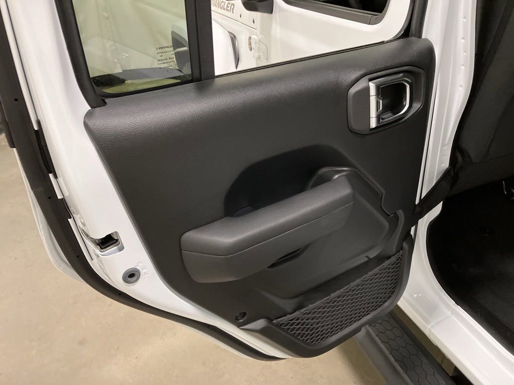 New 2026 Bright White Clear-Coat Exterior Paint Jeep 85th Anniversary image 12