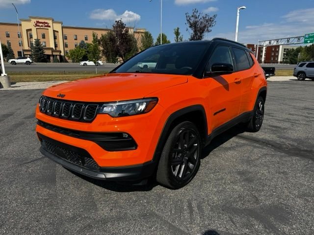 Used 2026 Joose Jeep Limited image 2