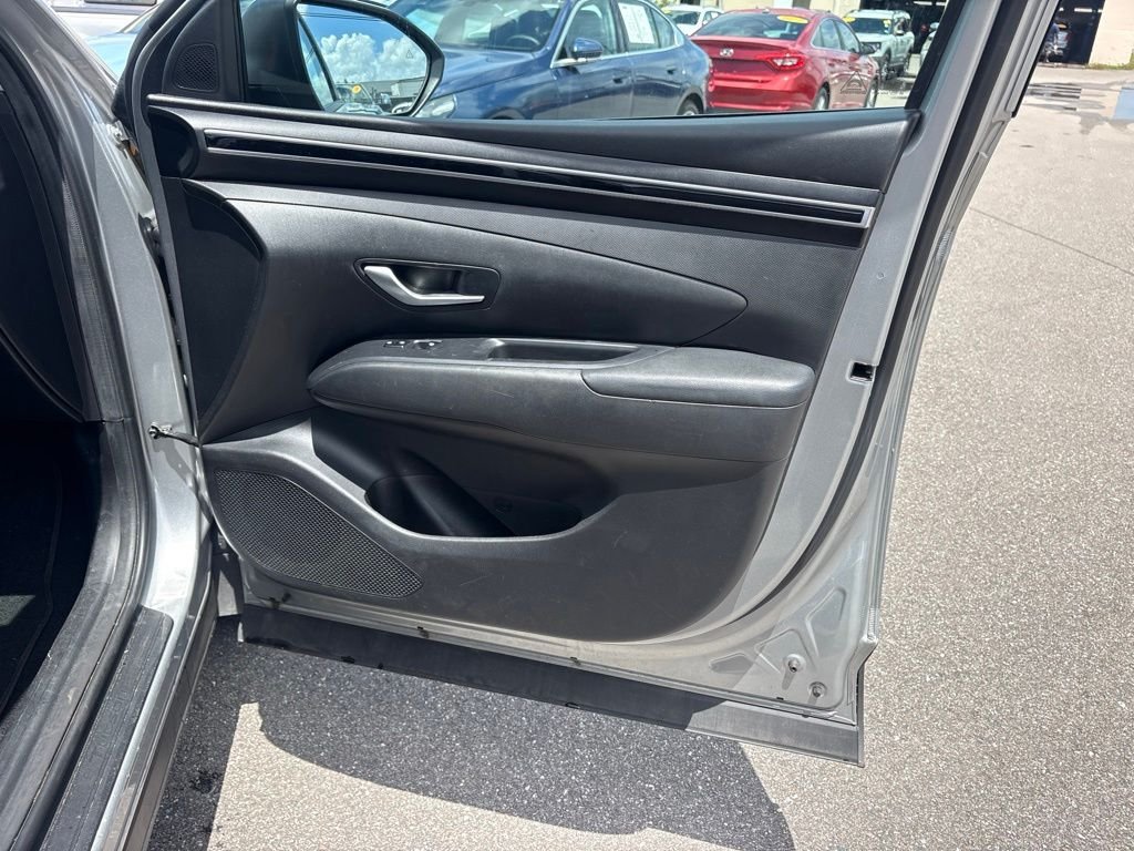 Used 2023 Silver Hyundai SEL image 18