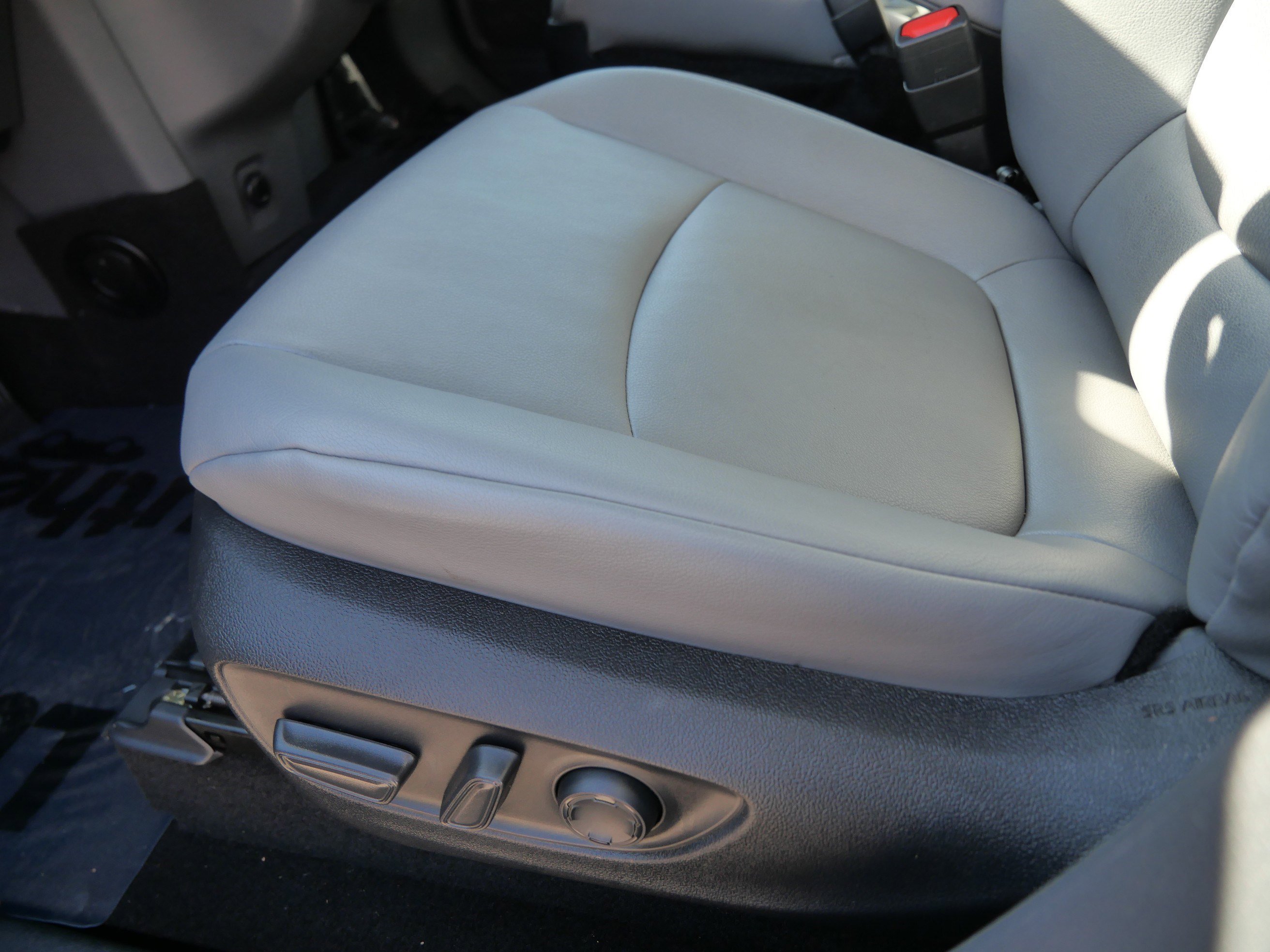 Used 2024 Midnight Black Metallic Toyota XLE image 21