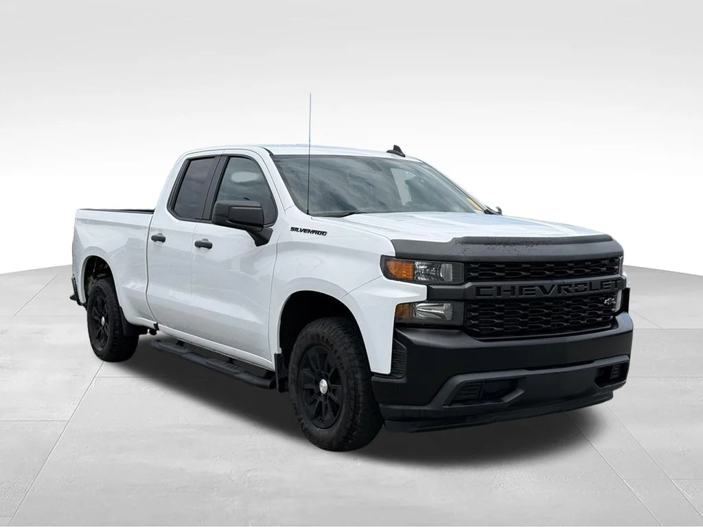 Used 2020 White Chevrolet WT image 26