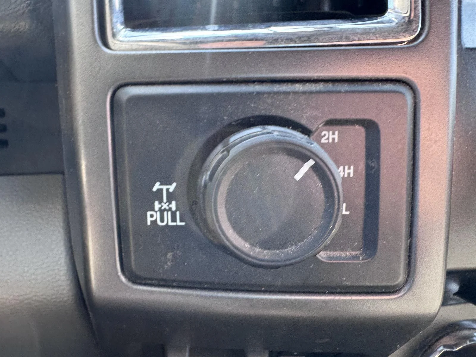 Used 2017 Shadow Black Ford XLT image 13