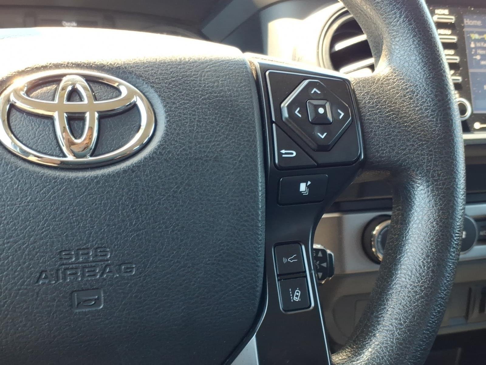 Used 2022 White Toyota SR image 26