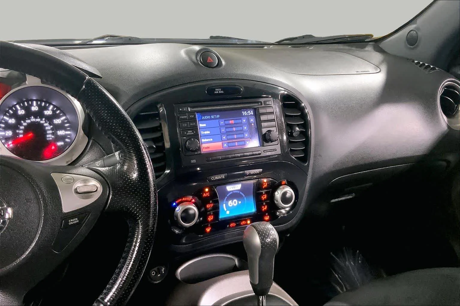 Pre-Owned 2011 Nissan JUKE SV