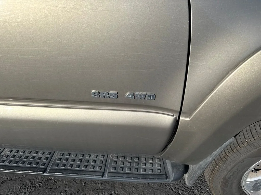 Used 2008 Beige Toyota SR5 image 3