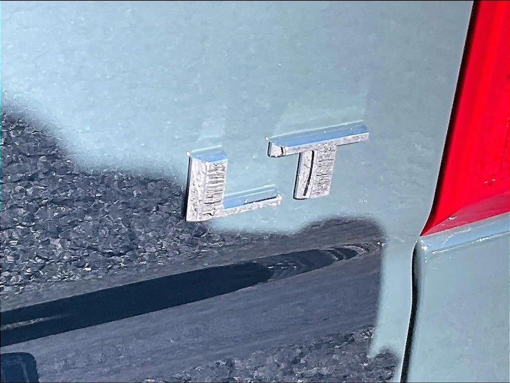 2025 Chevrolet Silverado 1500 LT - Photo 10