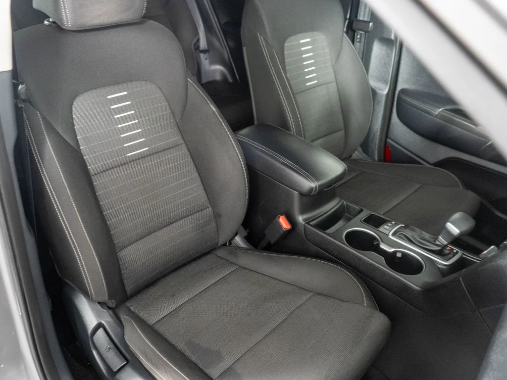Used 2018 Silver Kia LX image 7