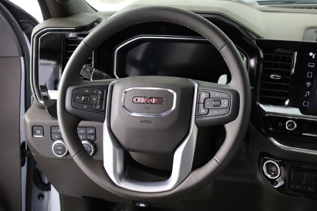 2026 GMC Sierra 1500 SLT - Photo 23