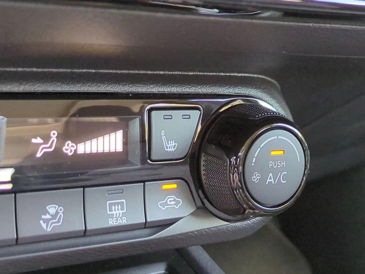 2026 Nissan KICKS SV - Photo 22