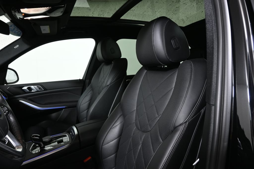 Used 2023 Black BMW xDrive40i image 16