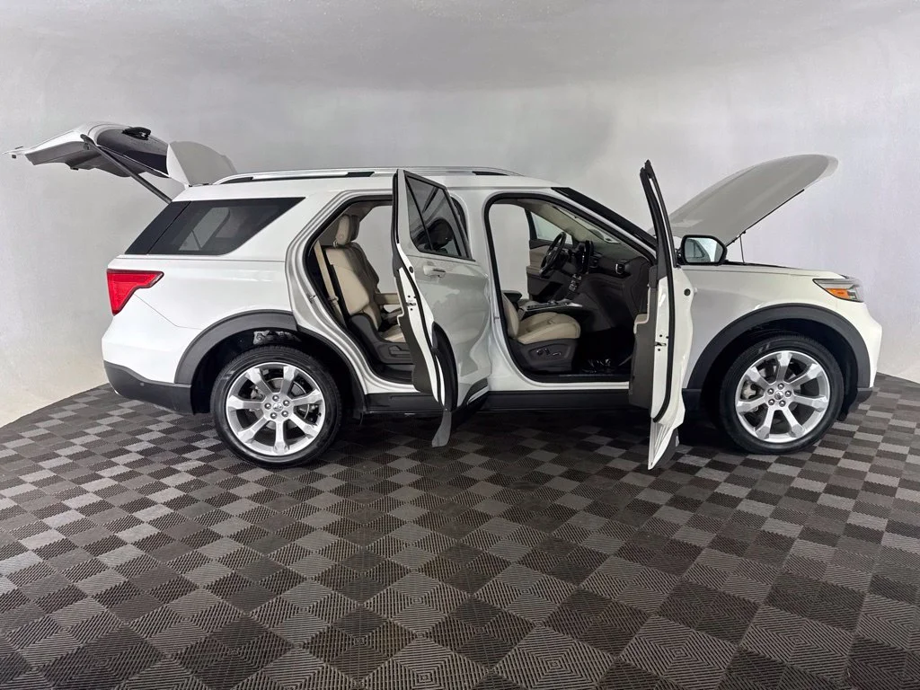 Used 2020 White Ford Platinum image 14