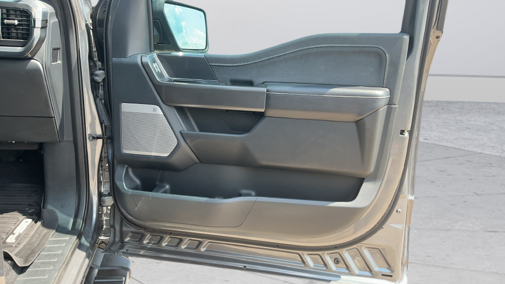 Used 2024 Gray Ford Lariat image 22