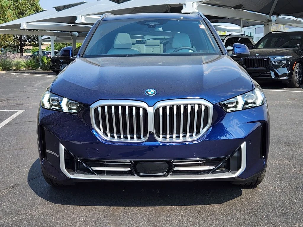 New 2026 Tanzanite Blue II Metallic BMW xDrive50e image 6