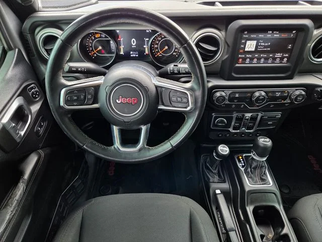 Certified Used 2019 Silver Jeep Unlimited Sahara image 16