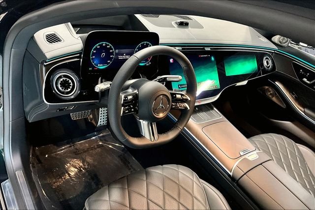 New 2027 Emerald Green Metallic Mercedes-Benz S 580 image 9